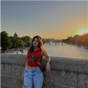 Profesora de matemáticas o lenguas graduada en bachillerato con matrícula de honor